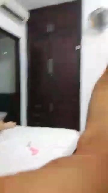Vừa chơi đồ, vừa địt nhau x2 độ phê